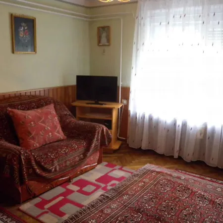 Semesterbostad In 18379 Balatonfenyves