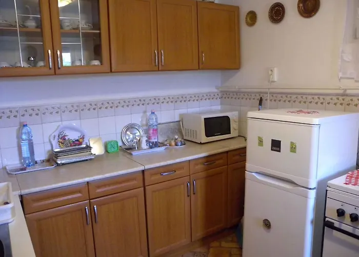 In 18379 בית נופש *