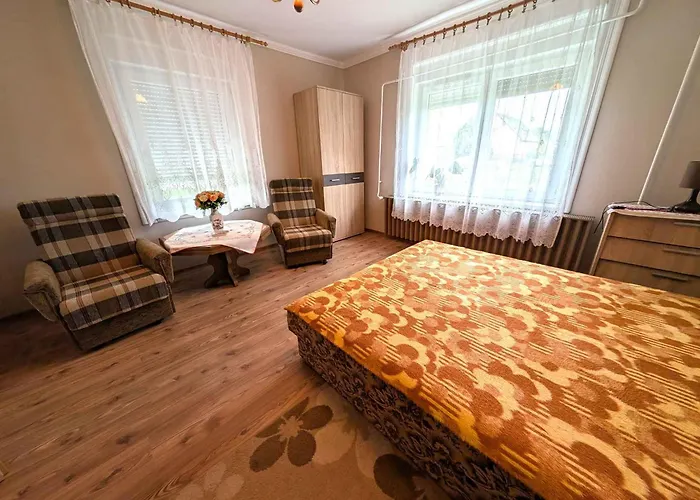 別荘 In 18379 バラトンフェニヴェシュ